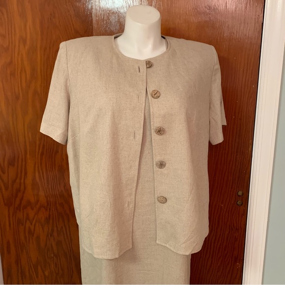 John Roberts Woman 2 Piece Dress - Picture 2 of 11